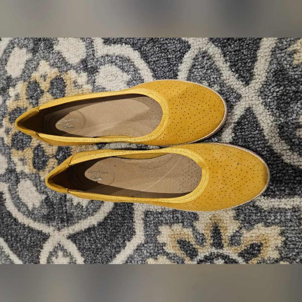 Clarks Collection Serena Kellyn Yellow Suede Espadrilles Flats US 10W